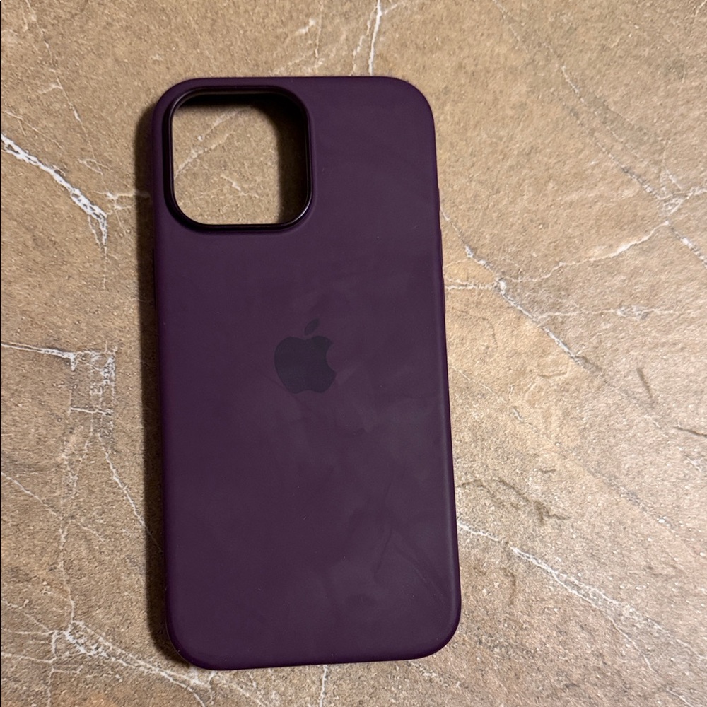 Apple Purple Silicone Phone Case IPhone 16 pro max